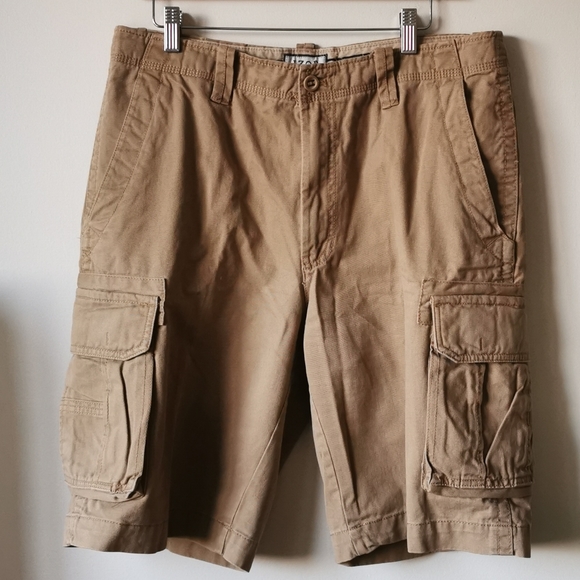 Izod Cargo Shorts - Picture 3 of 10